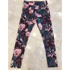 American Eagle Outfitters Pants - AE Outfitters leggings! 🌸 American Eagle Outfitters Pants - AE Outfitters leggings! 🌸
